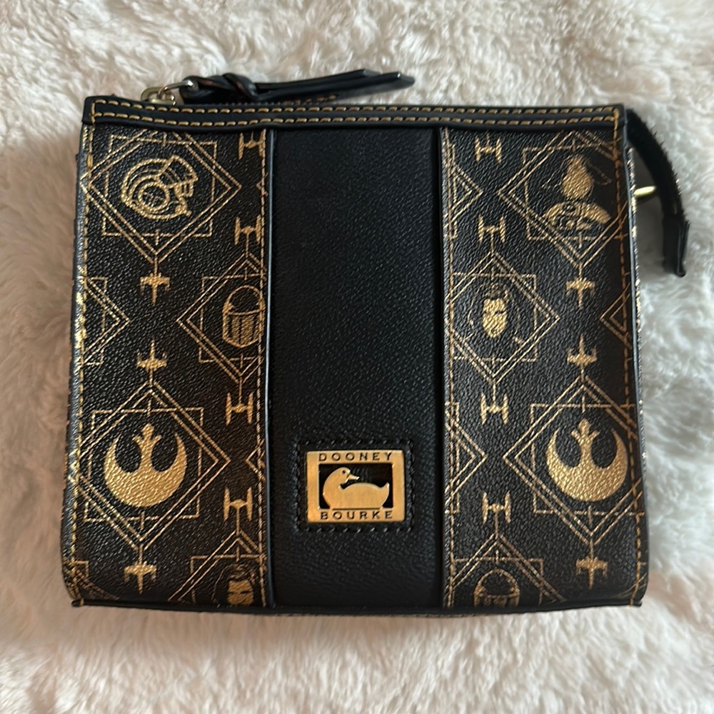 Star Wars The Last Jedi Dooney and Bourke Crossbody